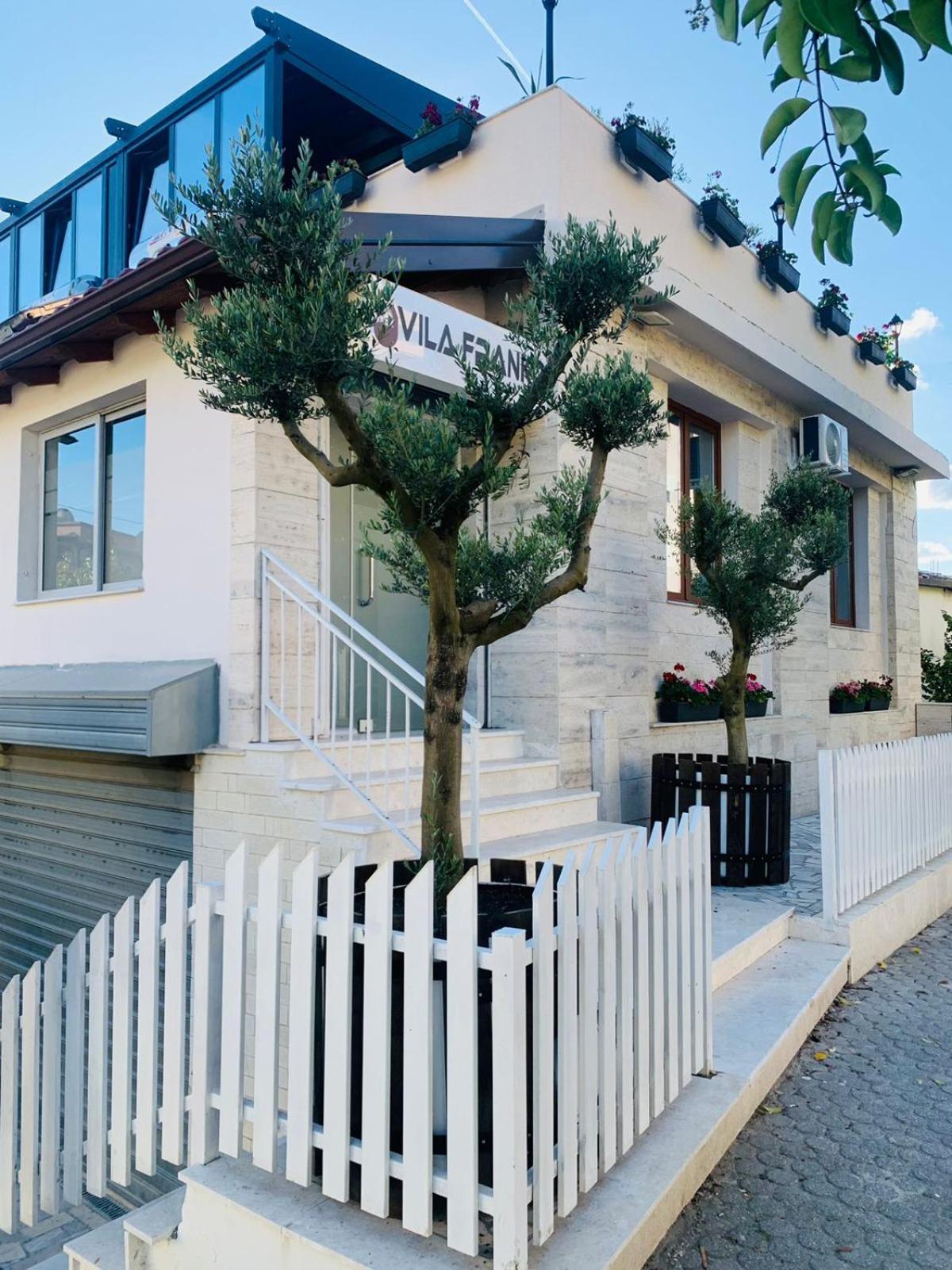 Vila Franko Берат Экстерьер фото